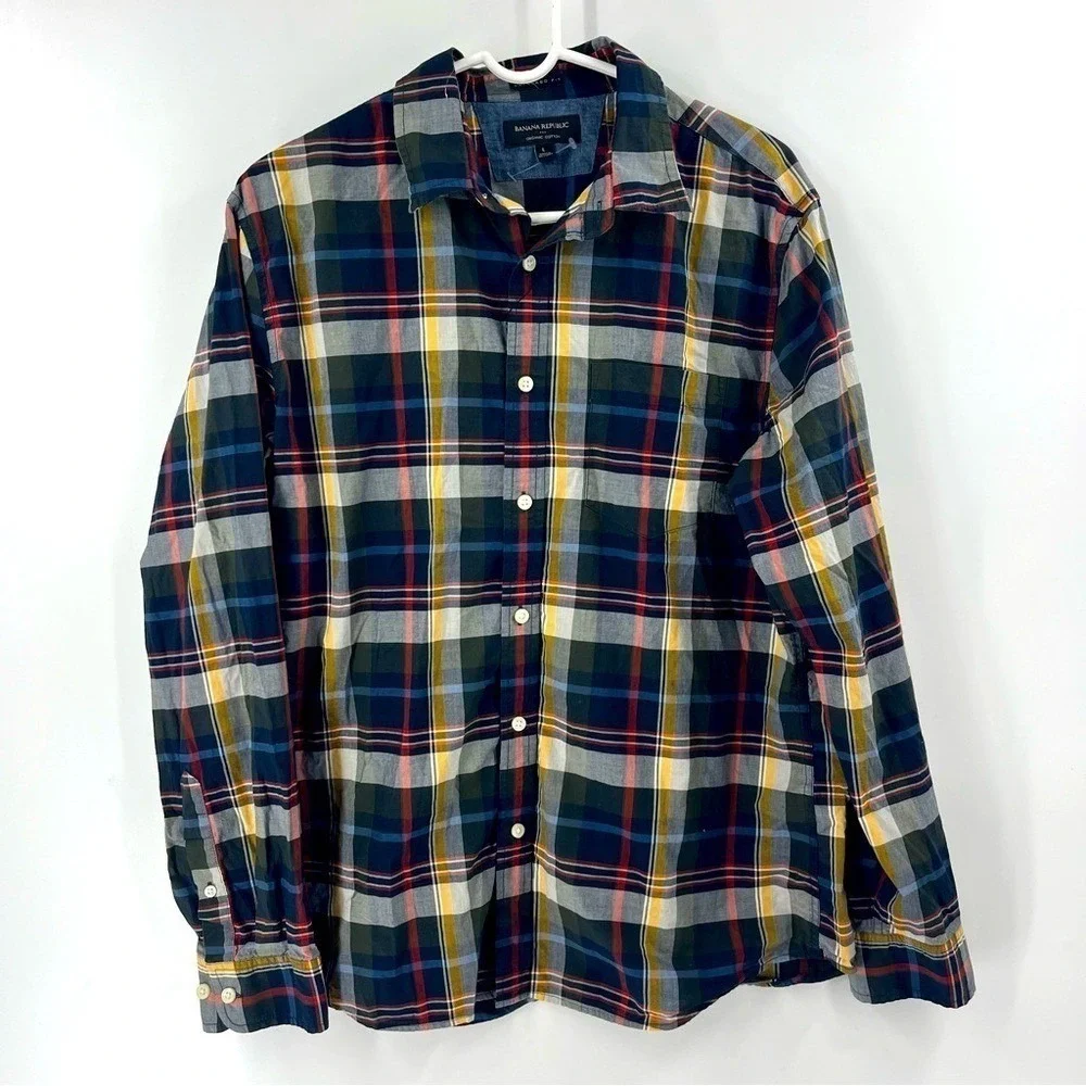 NWOT Banana Republic Longsleeve Button Down Shirt‎